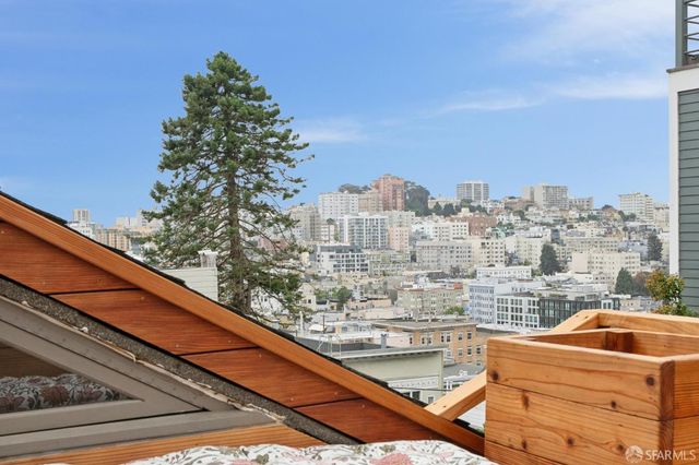 1330 Greenwich Street, San Francisco, CA 94109