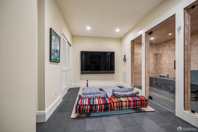 1330 Greenwich Street, San Francisco, CA 94109