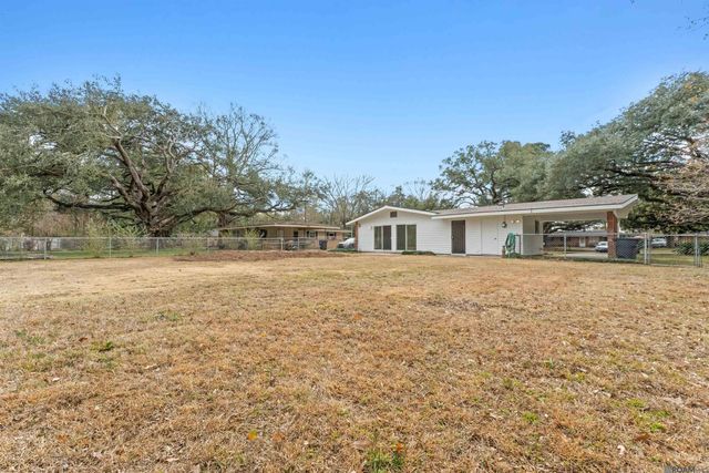 9165 Kingcrest Pkwy, Baton Rouge, LA 70810