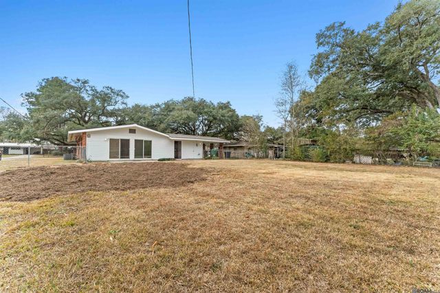 9165 Kingcrest Pkwy, Baton Rouge, LA 70810