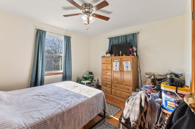 406 High St, Dickson, TN 37055