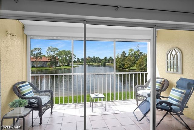 3675 Amberly CIR C207, Naples, FL 34112