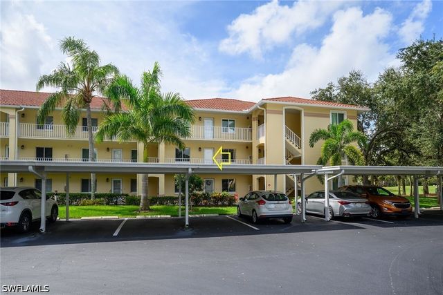 3675 Amberly CIR C207, Naples, FL 34112