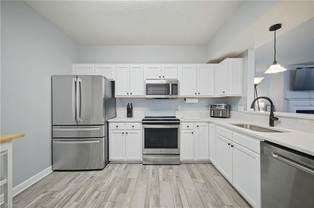 2108 Portofino CT, Virginia Beach, VA 23456