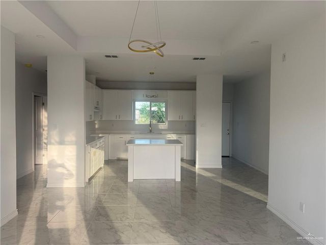 7606 Heisman Lane, Edinburg, TX 78542