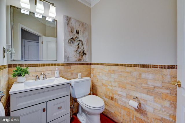 24 DEVONSHIRE DR, West Windsor, NJ 08540