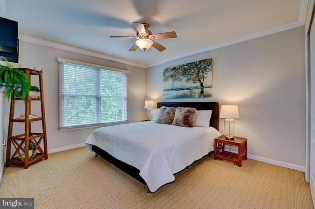 24 DEVONSHIRE DR, West Windsor, NJ 08540