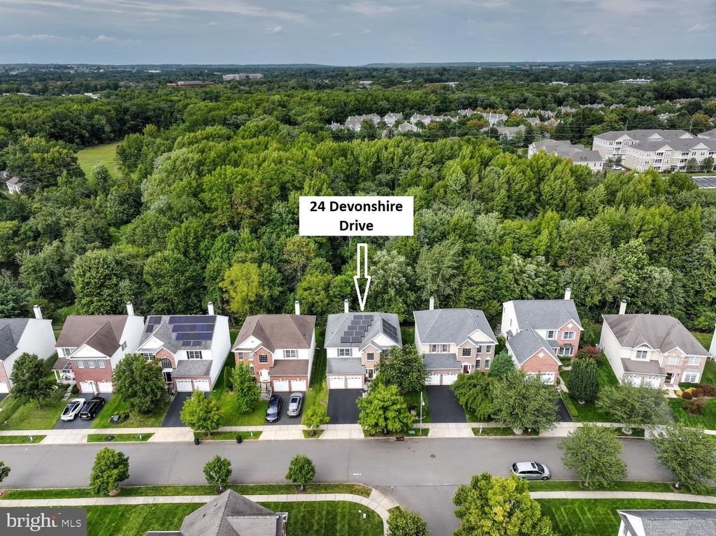 24 DEVONSHIRE DR, WEST WINDSOR, NJ 08540 — photo 2
