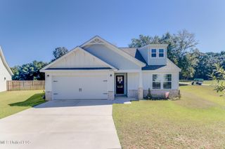 85042 Pohaku Drive, Diamondhead, MS 39525