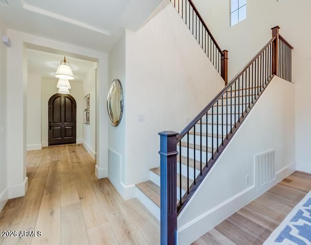 8280 E TAILFEATHER Drive, Scottsdale, AZ 85255