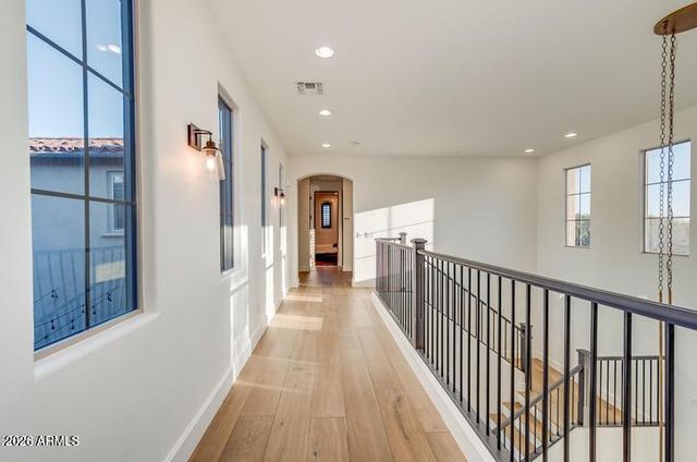 8280 E TAILFEATHER Drive, Scottsdale, AZ 85255