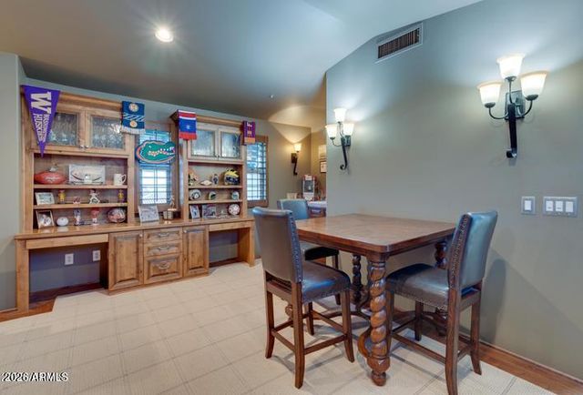 8280 E TAILFEATHER Drive, Scottsdale, AZ 85255
