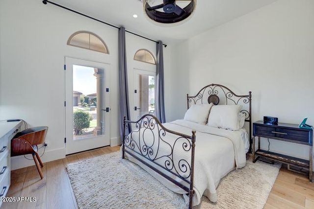 8280 E TAILFEATHER Drive, Scottsdale, AZ 85255