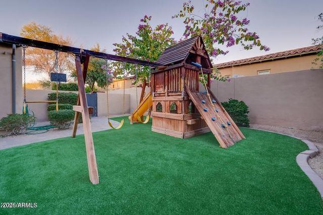 8280 E TAILFEATHER Drive, Scottsdale, AZ 85255