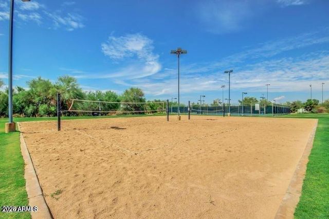 8280 E TAILFEATHER Drive, Scottsdale, AZ 85255