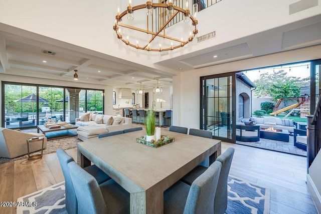8280 E TAILFEATHER Drive, Scottsdale, AZ 85255