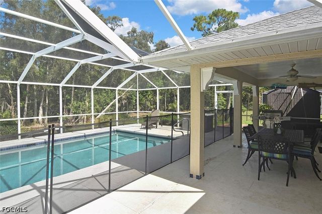 18674 Spruce DR E, Fort Myers, FL 33967