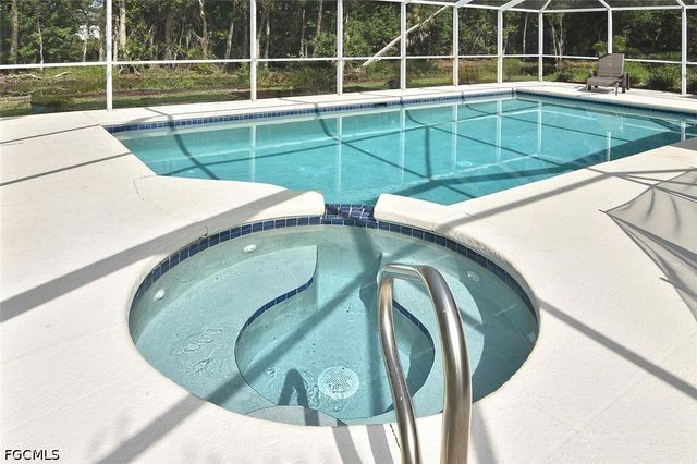 18674 Spruce DR E, Fort Myers, FL 33967