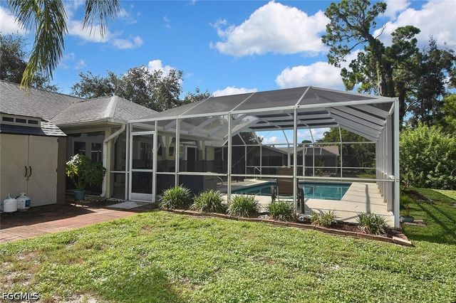 18674 Spruce DR E, Fort Myers, FL 33967