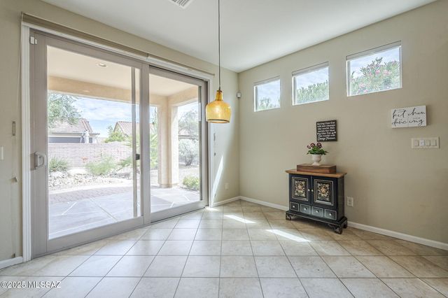 732 N Moana Drive, Green Valley, AZ 85614