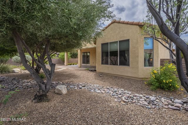 732 N Moana Drive, Green Valley, AZ 85614
