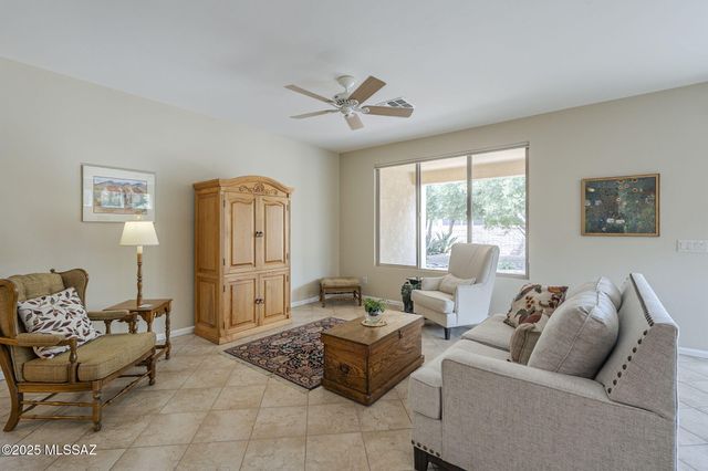 732 N Moana Drive, Green Valley, AZ 85614