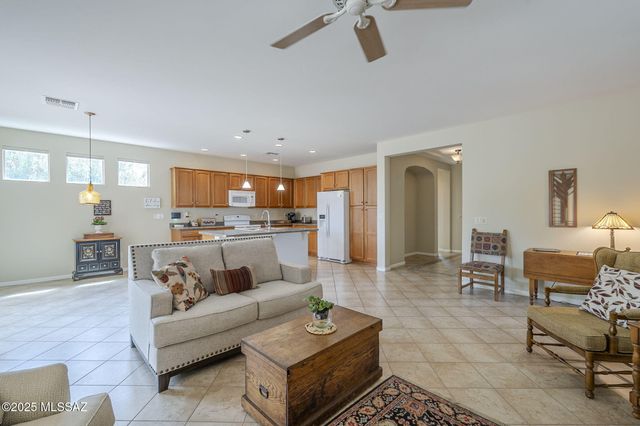 732 N Moana Drive, Green Valley, AZ 85614