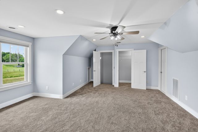 923 Dobbins Pike, Gallatin, TN 37066