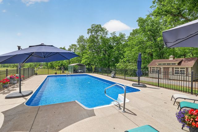 923 Dobbins Pike, Gallatin, TN 37066