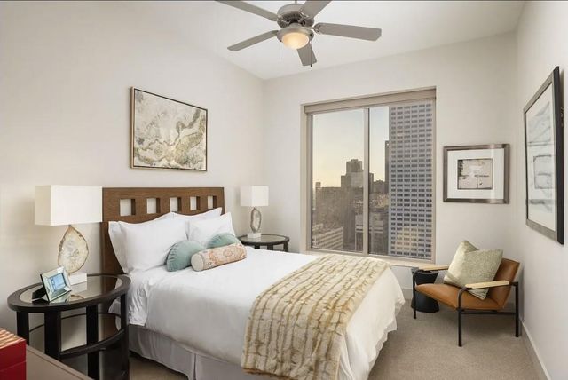 1400 Mckinney Street 2304, Houston, TX 77010