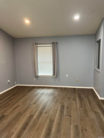 219 Lonsdale Circle, Jacksonville, AR 72076