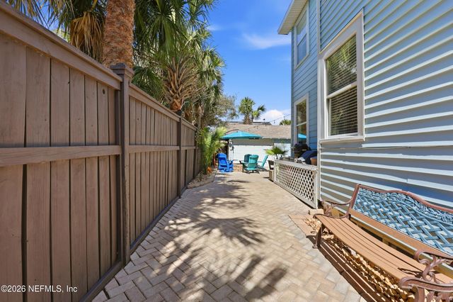 1012 2ND Street, Neptune Beach, FL 32266