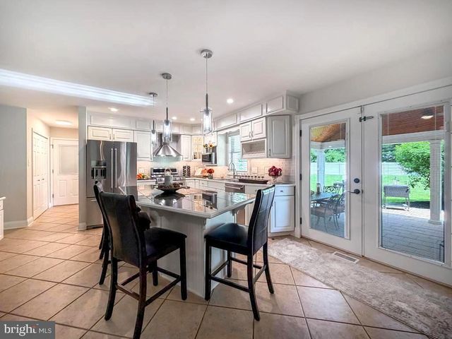 1347 HELLER DR, Yardley, PA 19067