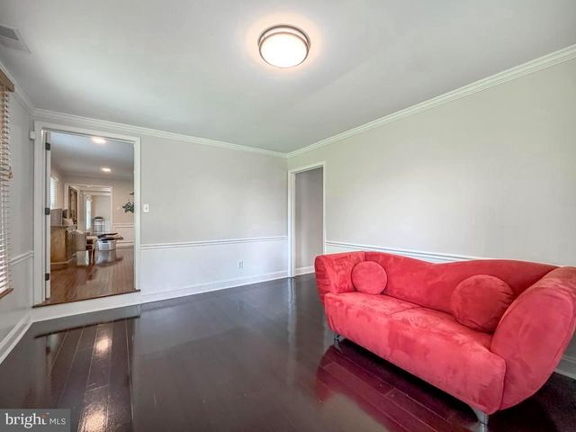 1347 HELLER DR, Yardley, PA 19067