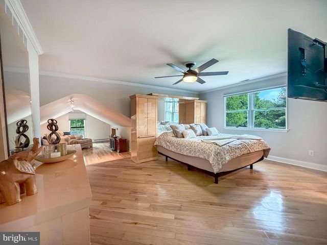 1347 HELLER DR, Yardley, PA 19067