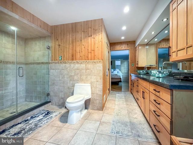 1347 HELLER DR, Yardley, PA 19067