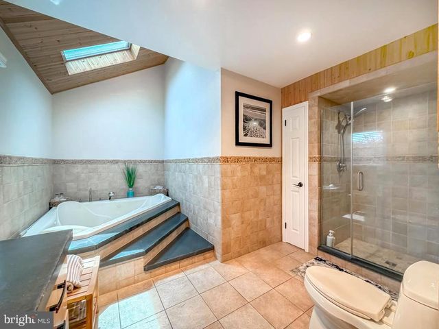1347 HELLER DR, Yardley, PA 19067