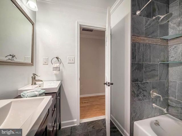 1347 HELLER DR, Yardley, PA 19067