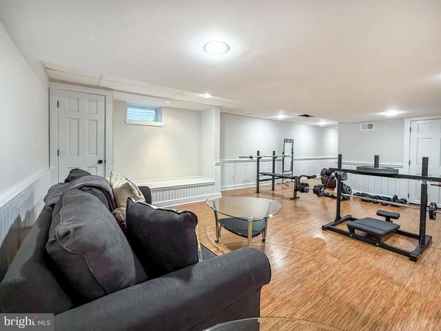1347 HELLER DR, Yardley, PA 19067