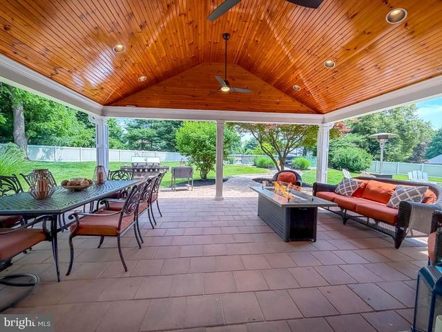 1347 HELLER DR, Yardley, PA 19067