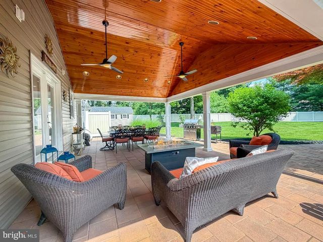 1347 HELLER DR, Yardley, PA 19067