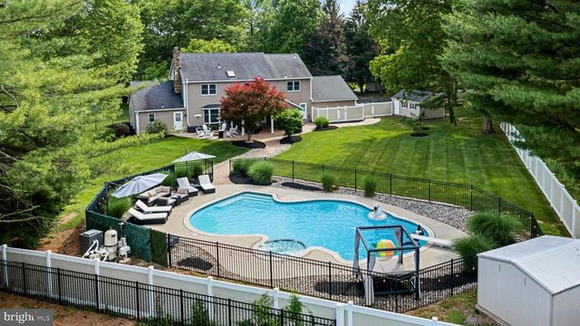 1347 HELLER DR, Yardley, PA 19067