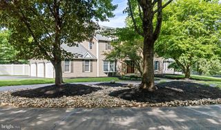 1347 HELLER DR, Yardley, PA 19067