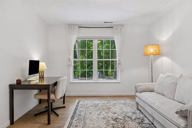 6040 Chasewood Parkway 2, Minnetonka, MN 55343