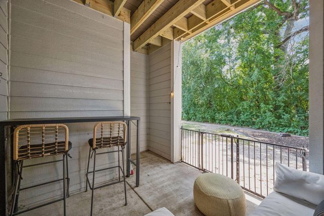 6040 Chasewood Parkway 2, Minnetonka, MN 55343