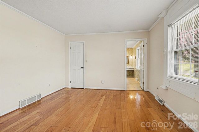 100 Kenwood Lane, Lexington, NC 27295