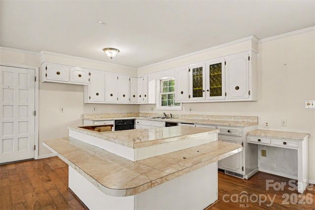 100 Kenwood Lane, Lexington, NC 27295