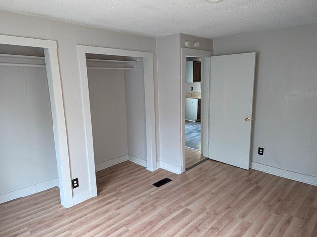 8704 Roberts Avenue, Kansas City, MO 64125