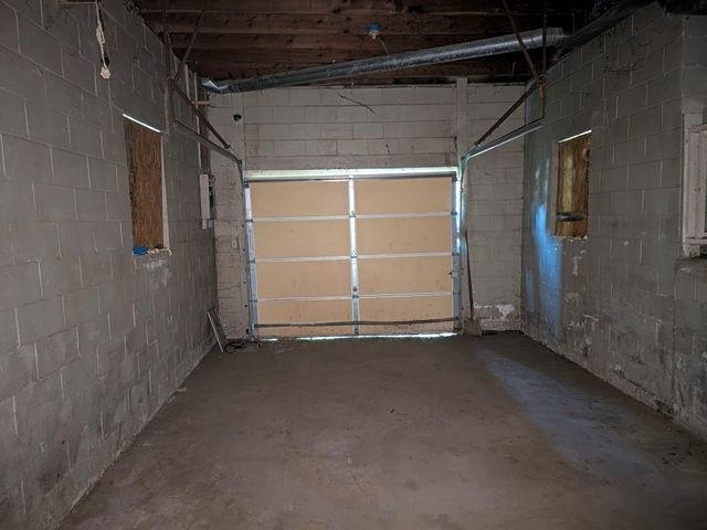 8704 Roberts Avenue, Kansas City, MO 64125