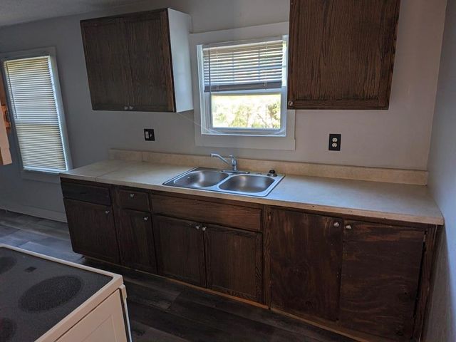 8704 Roberts Avenue, Kansas City, MO 64125
